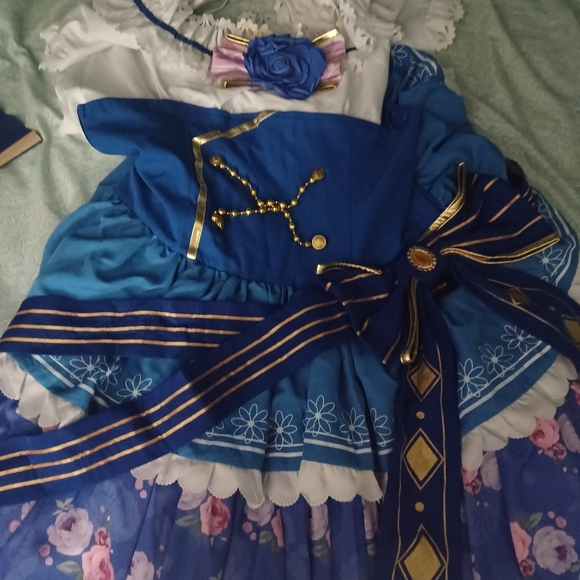 Umi Sonada victorian cosplay - Picture 3 of 4